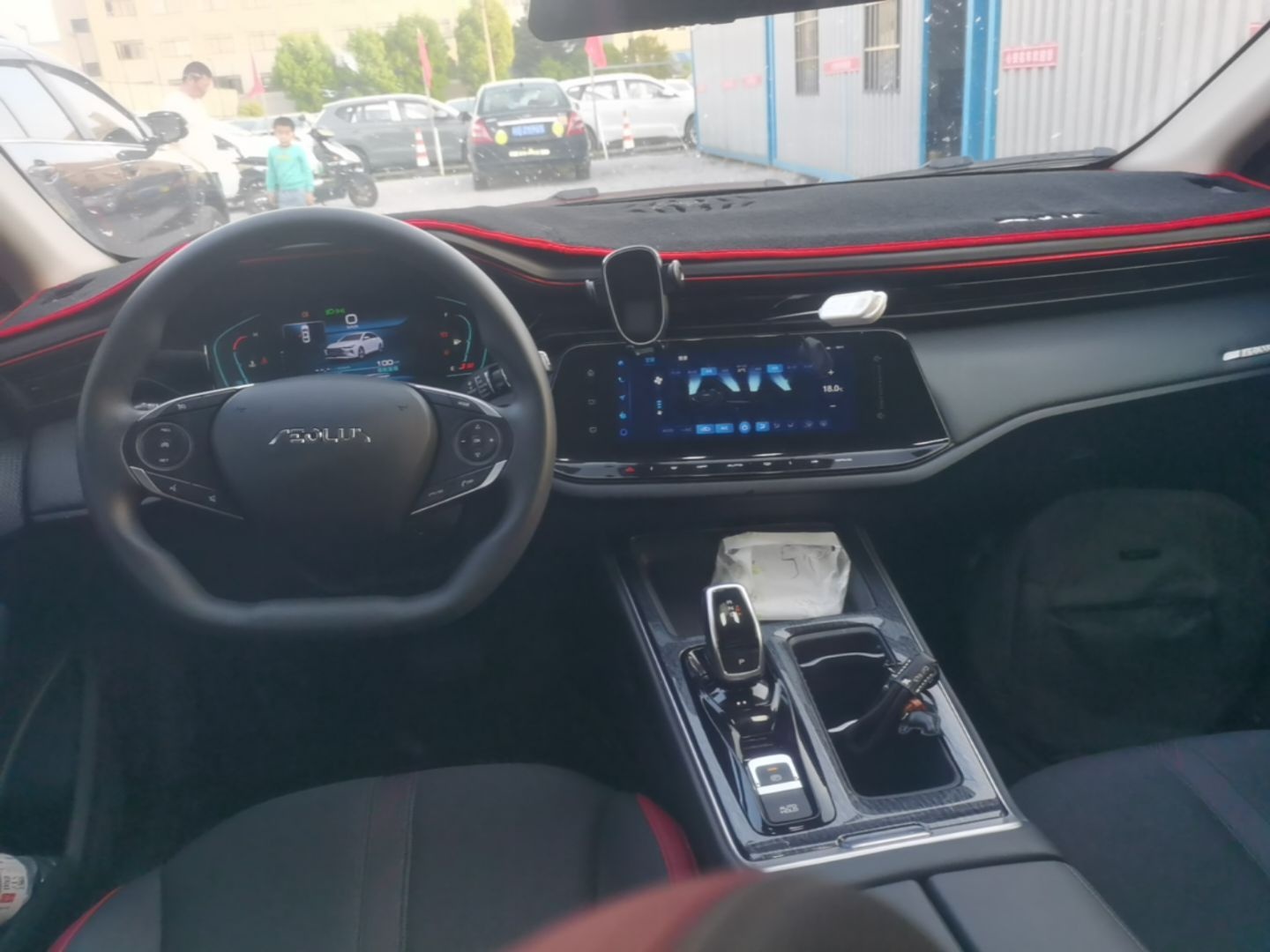 Dongfeng Aeolus Yixuan MAX 2024 1.5T Luxury Edition — снимка 12