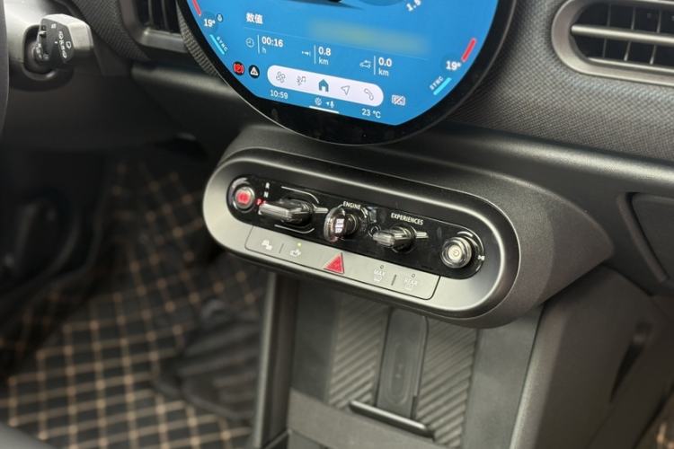 Used MINI 2025 1.5T COOPER Classic Edition
