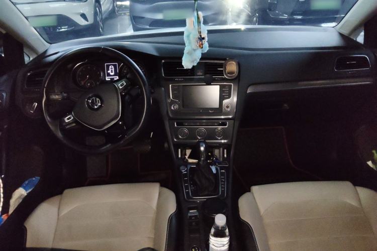 Used Volkswagen Golf 2017 230TSI Automatic Luxury Million-Vehicle Commemorative Edition