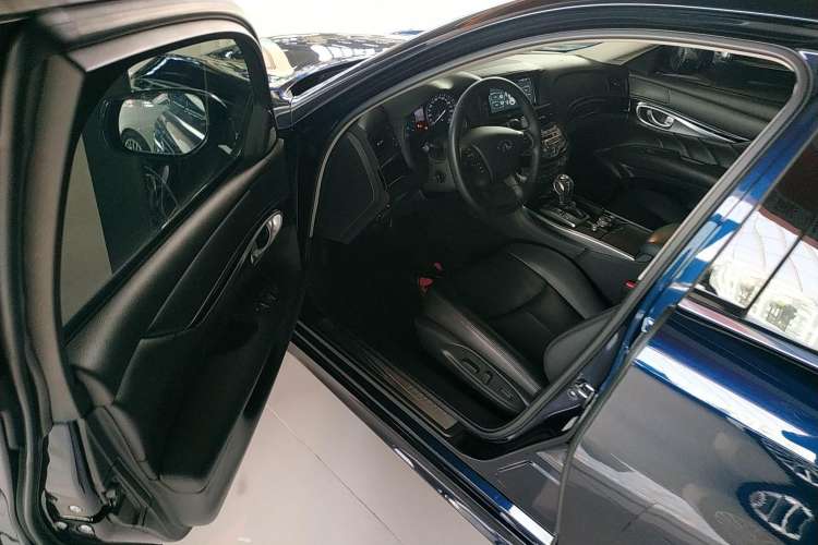 Used Infiniti Q70 2017 Q70L 2.5L Elite Edition