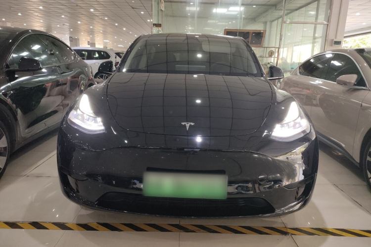 Used Tesla Model Y 2023 Rear-Wheel-Drive Version