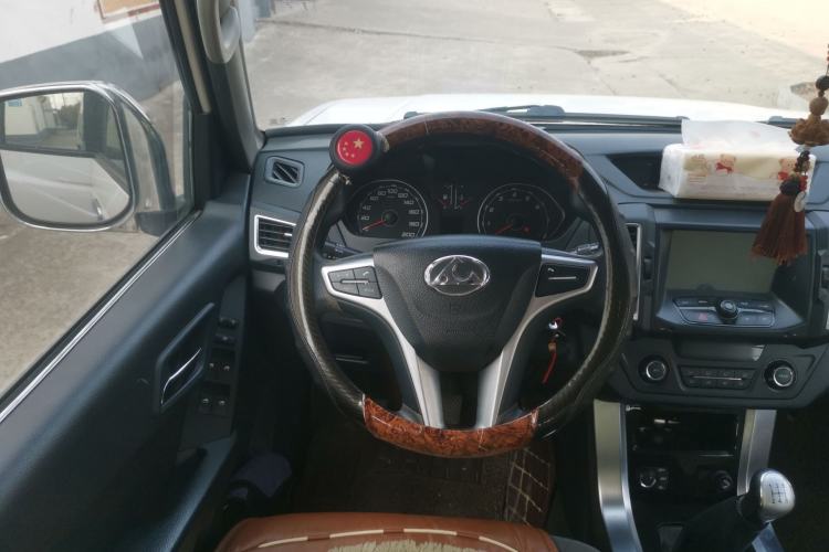 Used Leopaard Q6 2015 2.4L Manual 4x4 Excellence Edition
