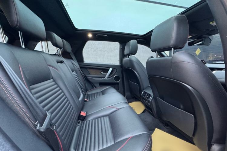 Used Land Rover Discovery Sport 2021 249 PS R-Dynamic S Performance Edition Interior 2