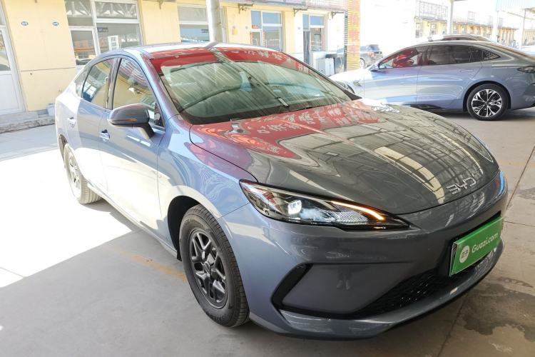 Used BYD Seal 05 DM-i 2025 DM-i Smart Drive 55KM Luxury Model Front Right 45 Deg