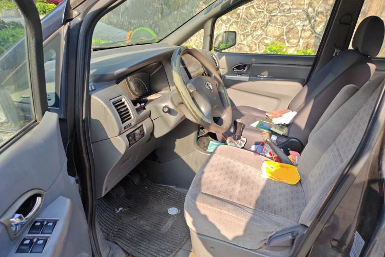 Used Dongfeng Shuaike 2011 1.6L Manual Luxury 7-Seater
