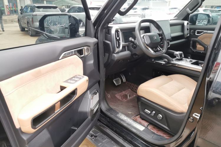 Used JETOUR Traveler 2023 2.0T All-Wheel Drive Conquer PRO