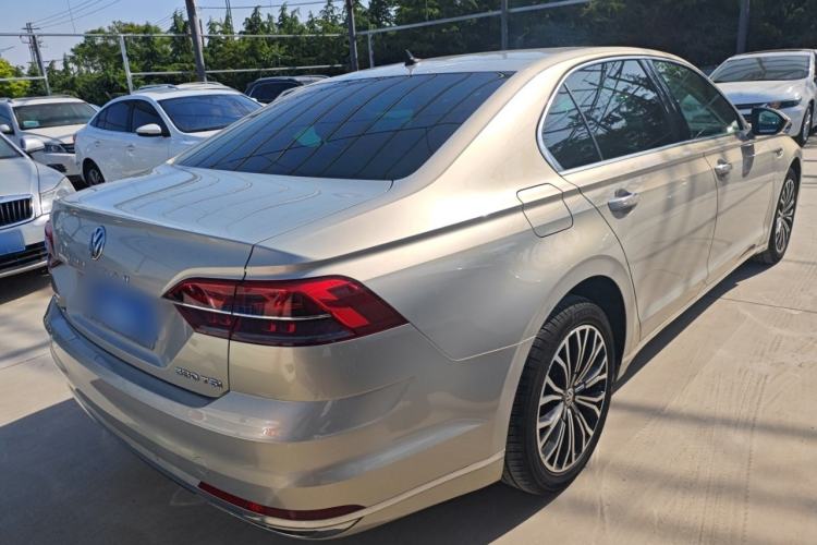 Used Volkswagen Phideon 2018 Revised Version 380TSI Two-Wheel Drive Business Edition
