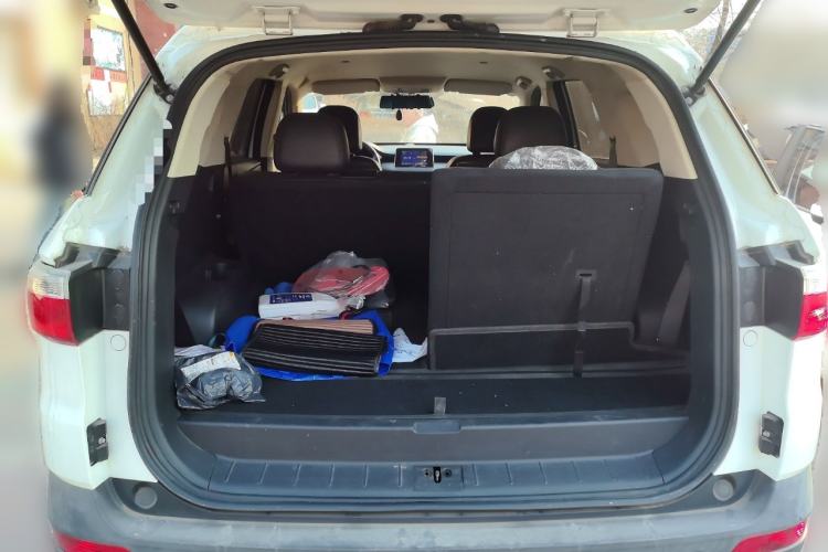 Used Dongfeng Fengon S560 2021 1.5T Manual Urban Model Trunk