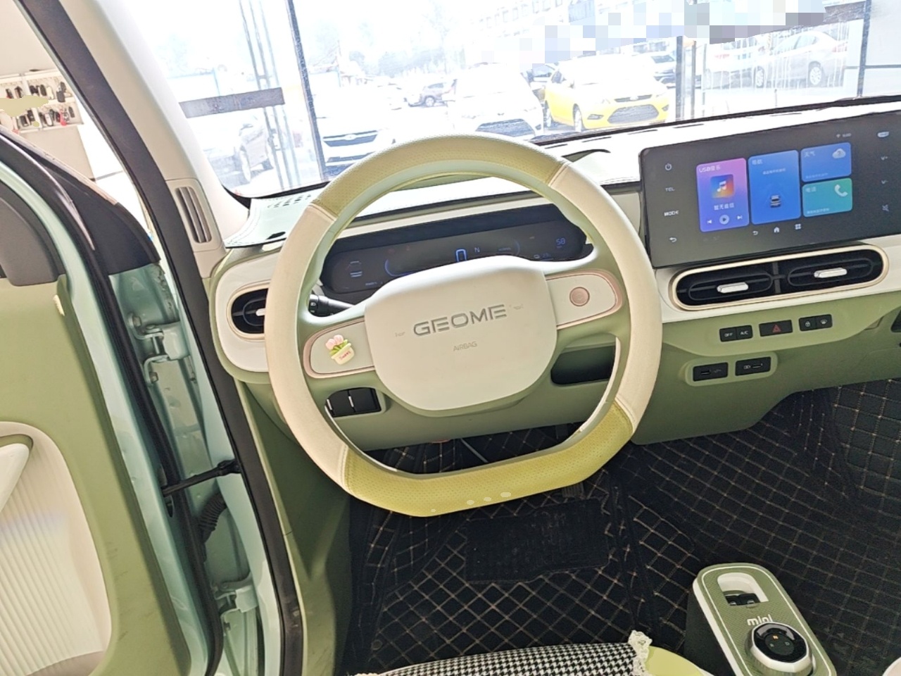 Geely Galaxy Panda 2025 210 km – Yuanqi Bear — снимка 13