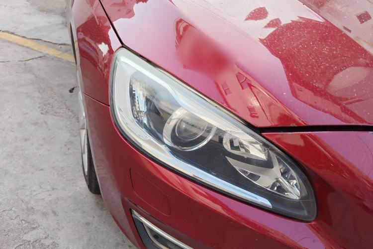 Used Volvo S60 2015 S60L 2.0T Zhiyuan Edition Right Front Headlight
