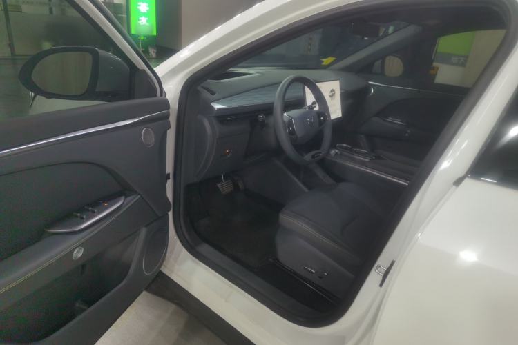 Used ARCFOX Alpha T5 2026 Model Range-Extended 1215 Yuanjing Smart Driving Version