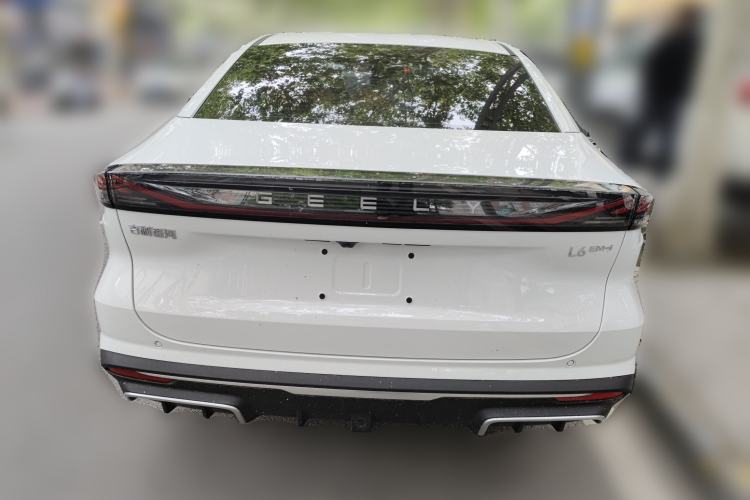 Used Geely Galaxy L6 2025 EM-i 60km Launch Edition
