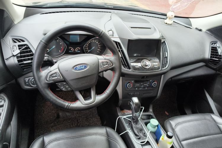Used Ford Kuga 2018 Facelifted EcoBoost 180 Two-Wheel-Drive Platinum Wing Edition

