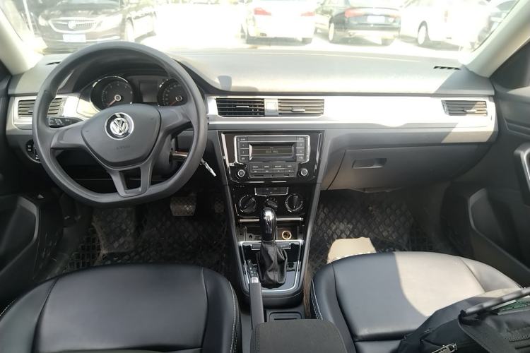 Used Volkswagen Bora 2019 Facelift Bora·Legend 1.5L Automatic Fashion Edition China VI Standard Center Console