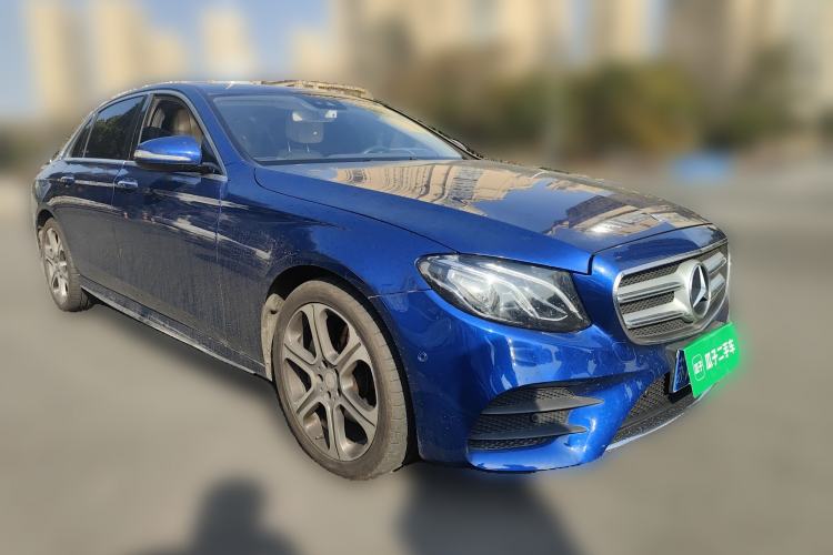 Used Mercedes-Benz E-Class 2016 E 300 L Sporty and Stylish Model
