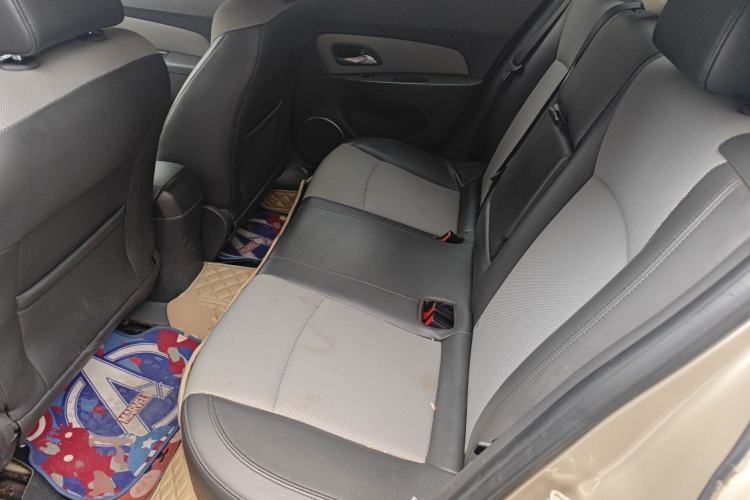 Used Chevrolet Cruze 2012 1.6L SE MT
