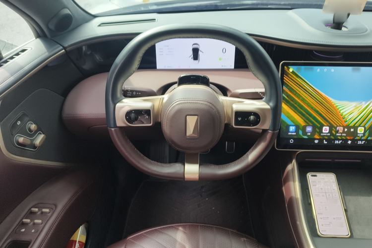 Used Avatr 11 2022 Long-Range Dual-Motor Version 4 Seats Steering Wheel