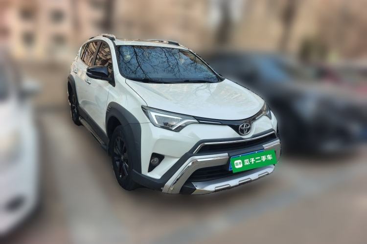Used Toyota RAV4 2019 2.0L CVT Two-Wheel Drive Fashion X Limited Edition China V Standard

