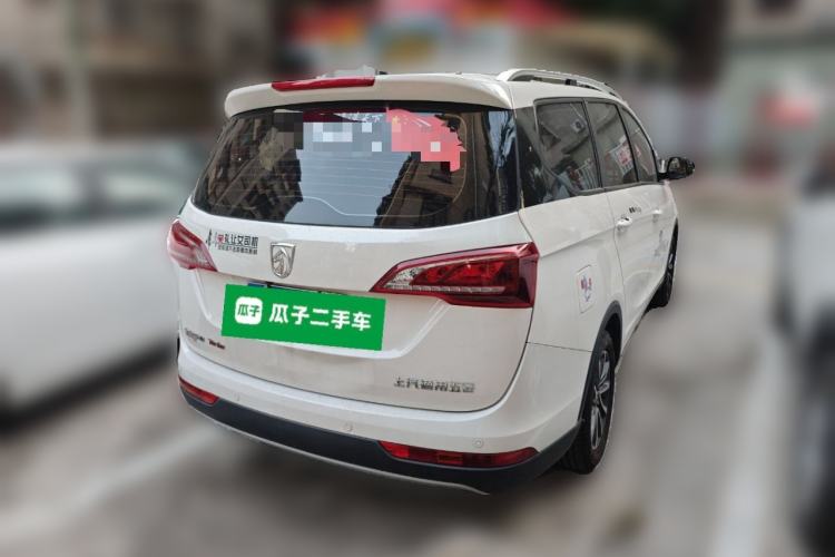 Used Baojun 730 2019 1.5T Manual Fashion Model 7-seater National V
