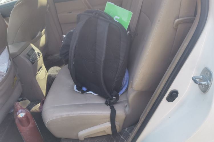 Used Toyota Highlander 2009 2.7L Two-Wheel Drive 7-Seater Supreme Edition
