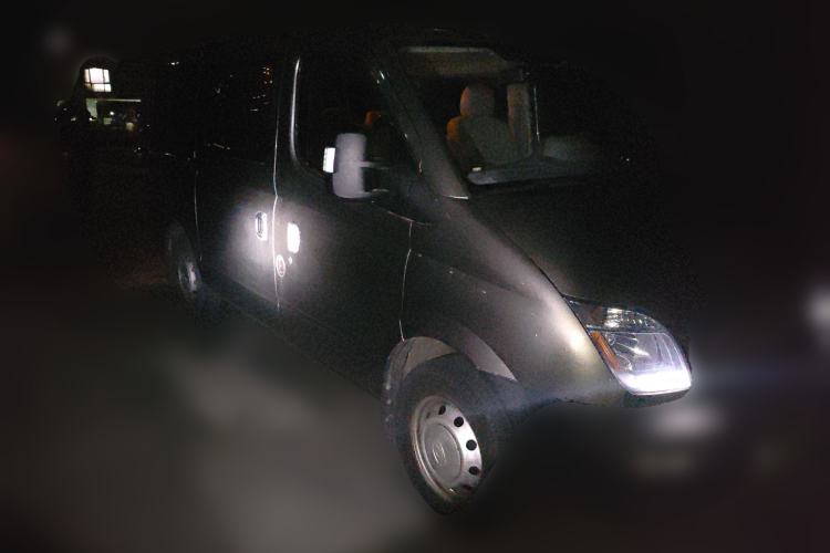 Used SAIC MAXUS Xintu V80 2019 2.5T Classic Model 6-Speed Manual – Aoyuntong Short Wheelbase Ultra-Low Roof 5/6 Seats