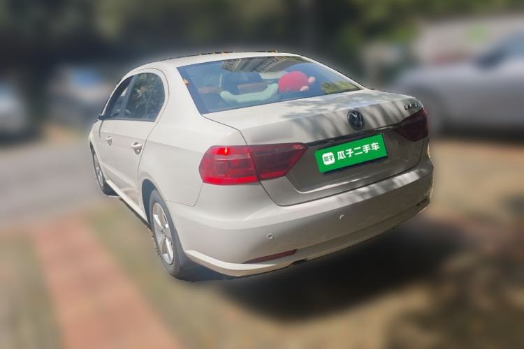 Used Volkswagen Lavida 2013 Revised Classic 1.6L Automatic Fashion Edition
