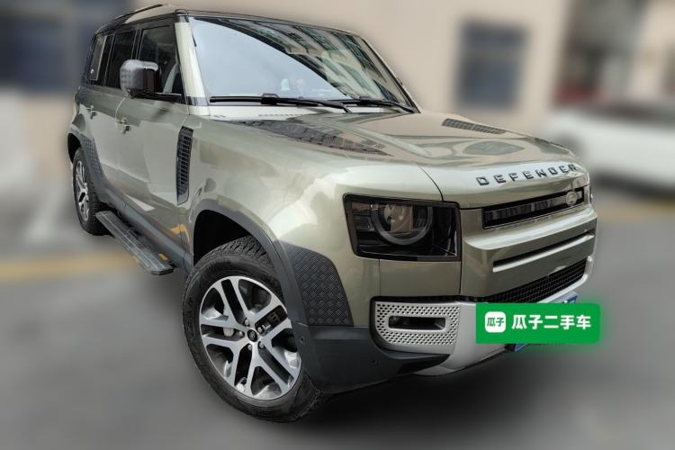 Used Land Rover Defender 2023 110 3.0T P400 Dark Edition Front Right 45 Deg