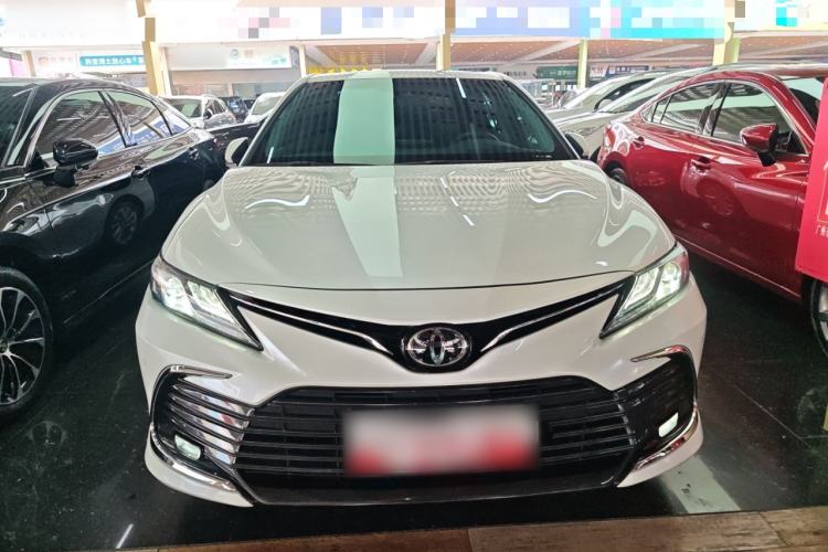 Used Toyota Camry 2021 2.0G Luxury Edition
