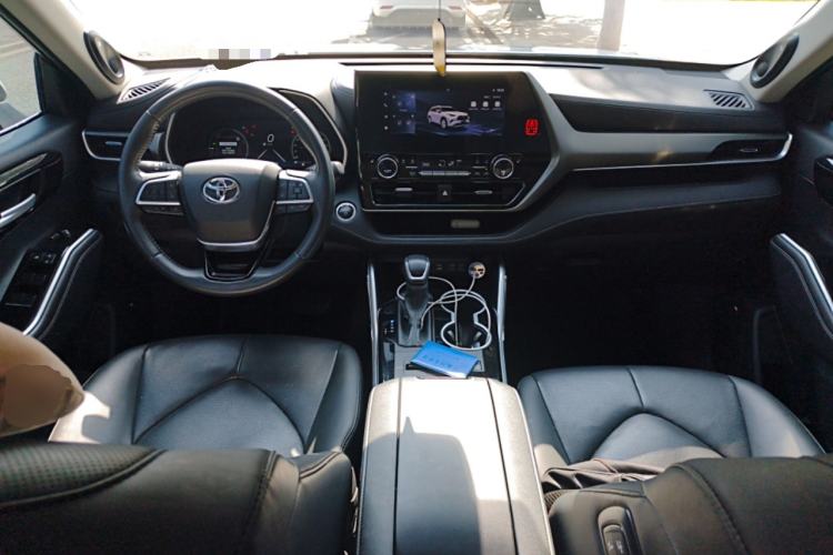 Used Toyota Highlander 2024 2.5L Smart Electric Hybrid Dual-Motor All-Wheel-Drive Luxury 7-Seater