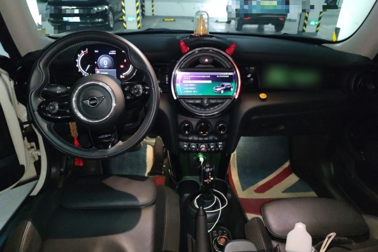 Used MINI MINI 2021 1.5T COOPER Artist
