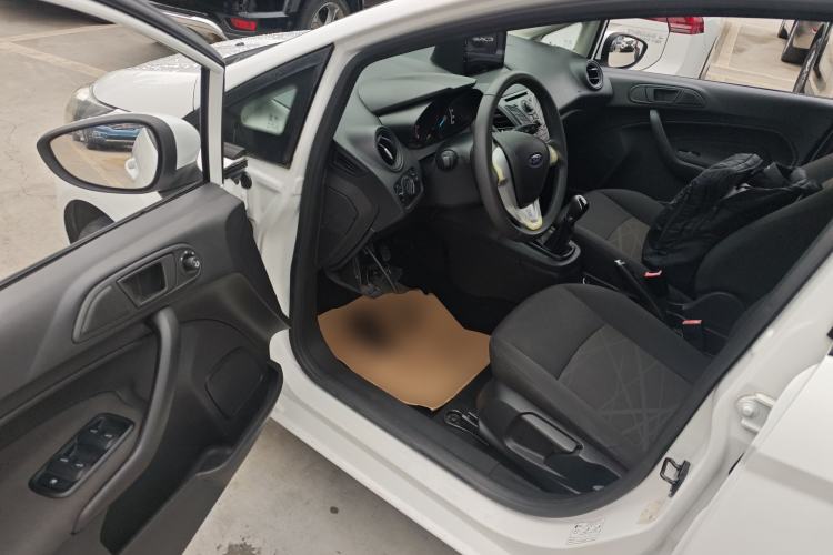 Used Ford Fiesta 2013 Sedan 1.5L Manual Fashion Edition