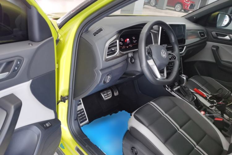 Used Volkswagen T-ROC 2023 300TSI DSG Two-Wheel Drive Starlight Edition