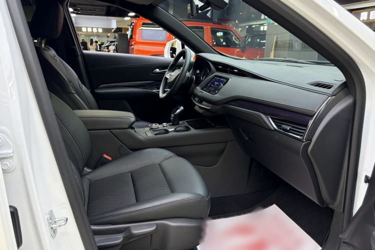 Used Cadillac XT4 2022 28T Two-Wheel Drive Fashion Edition Right Front Seat