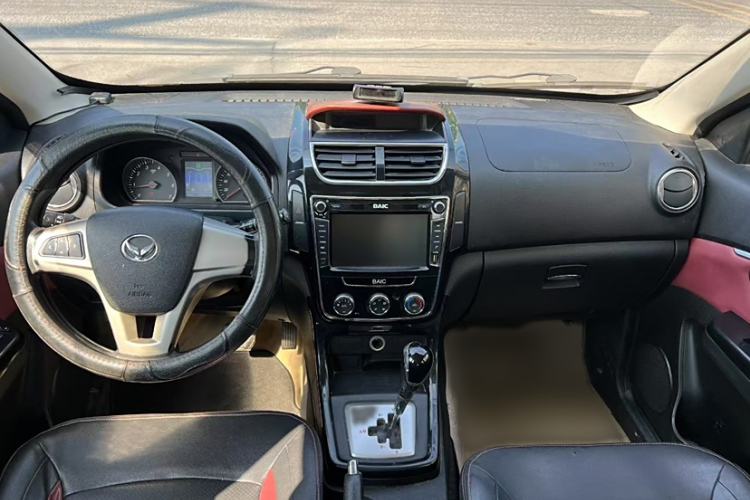 Used HYOSOW H2 2015 1.5L AMT Luxury Version BJ415C