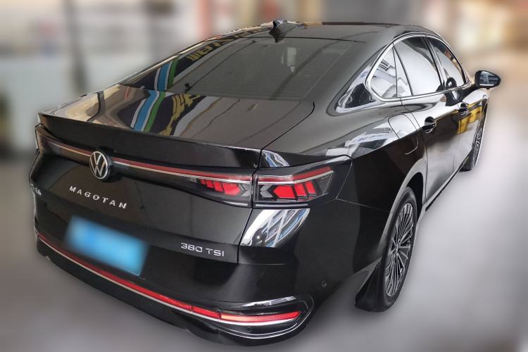 Used Volkswagen Magotan 2024 380TSI DSG Prestige Edition DaMai Package

