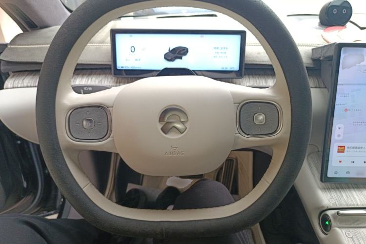 Used Nio ET7 2022 100kWh First Edition Steering Wheel