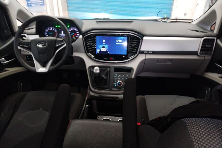 Used JAC Refine M4 2021 2.0L Manual Commercial Edition Center Console