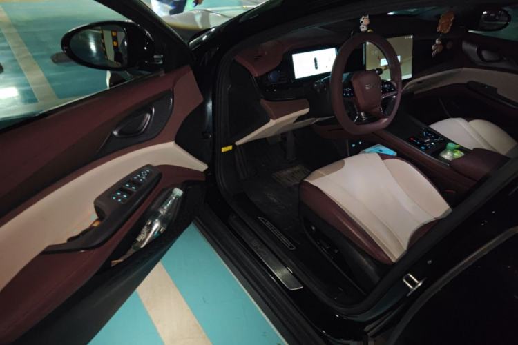 Used BYD Seal 2023 DM-i 1.5T 121km Prestige Model Driver Seat