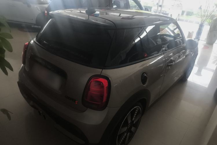 Used MINI 2022 2.0T COOPER S Artist Rear Right 45 Deg