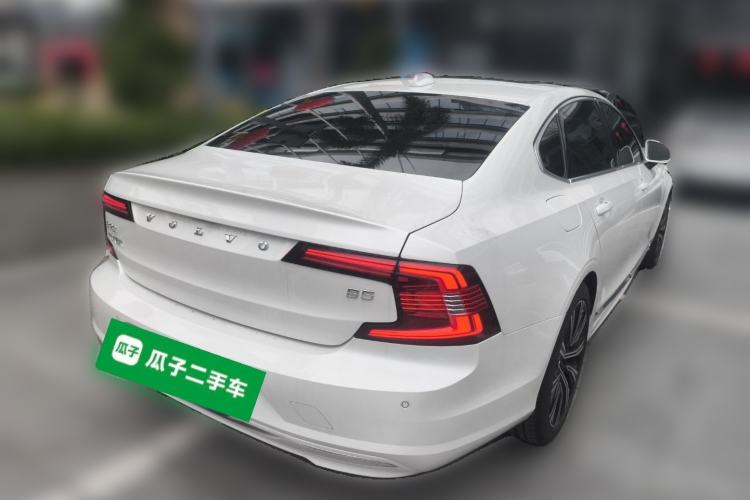 Used Volvo S90 2024 B5 Zhiyuan Luxury Edition
