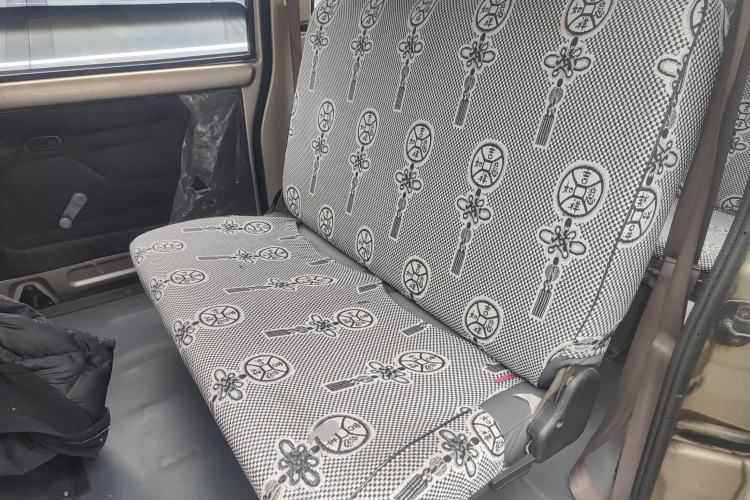 Used Wuling Rongguang 2014 1.2L S Base Model Left Rear Seat