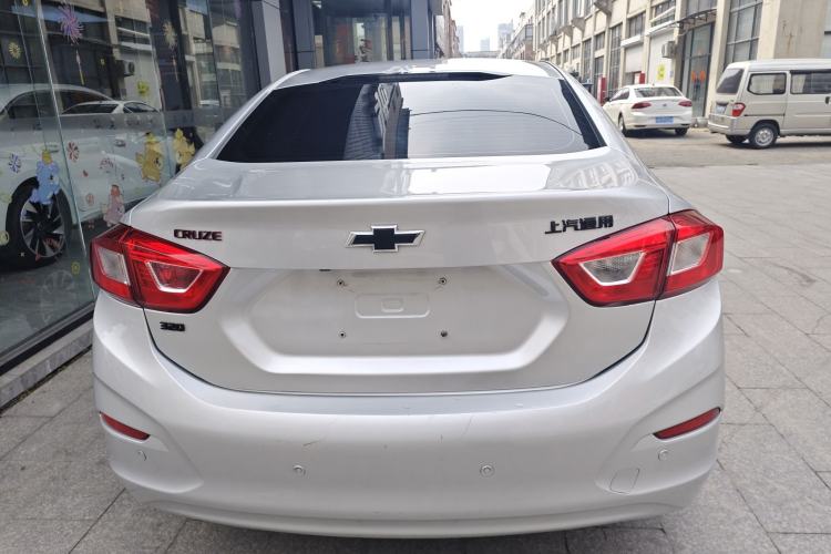 Used Chevrolet Cruze 2018 Redline 320 Automatic Pioneer Edition