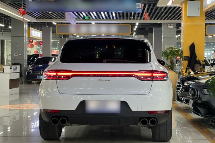 Used Porsche Macan 2018 Macan 2.0T Exterior 3