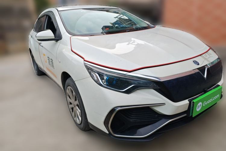 Used Venucia D60EV 2022 Standard Range Smart Drive Version
