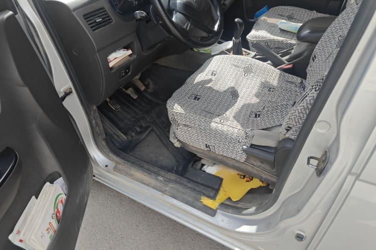 Used Wuling Rongguang V 2018 1.5L Standard Version