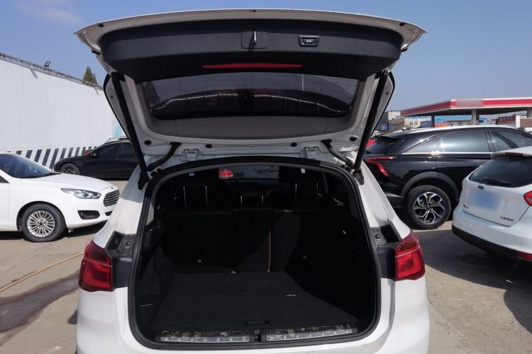 Used BMW X1 2018 xDrive20Li Luxury Edition Trunk