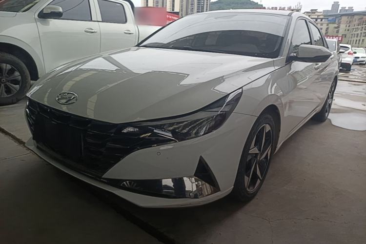 Used Hyundai Elantra 2022 1.5L CVT LUX Prestige Edition