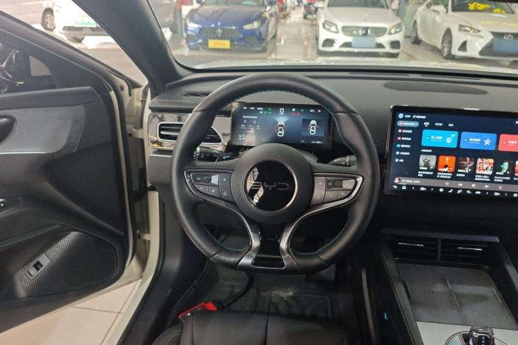 Used BYD Seal 06 New Energy 2025 DM-i Smart Drive 120KM Deluxe Model Steering Wheel