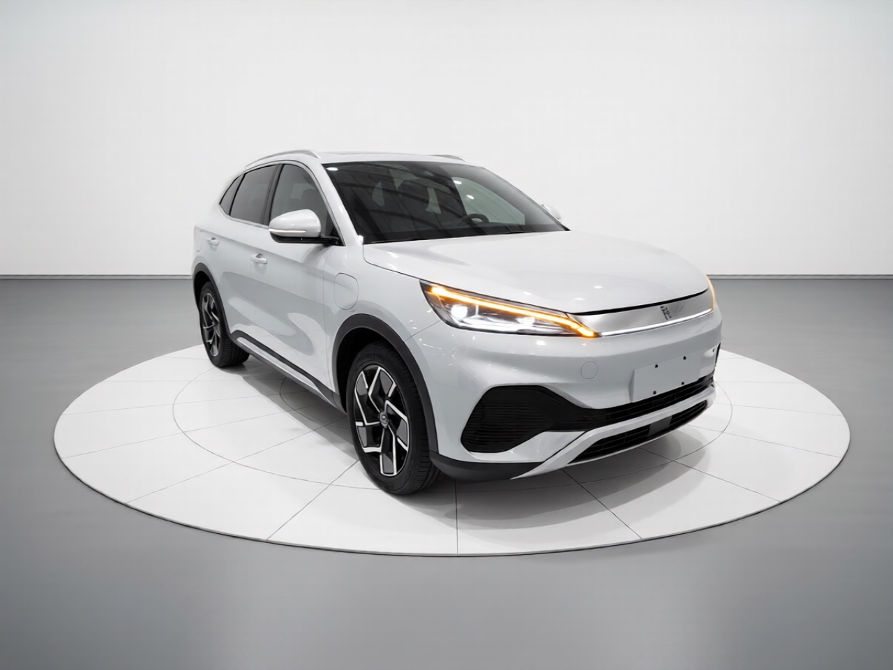 BYD Yuan PLUS 2022 510 km Flagship Version — снимка 3