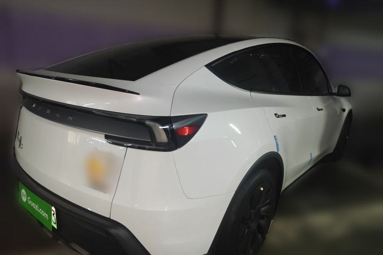 Used Tesla Model Y 2025 Rear-Wheel-Drive Version